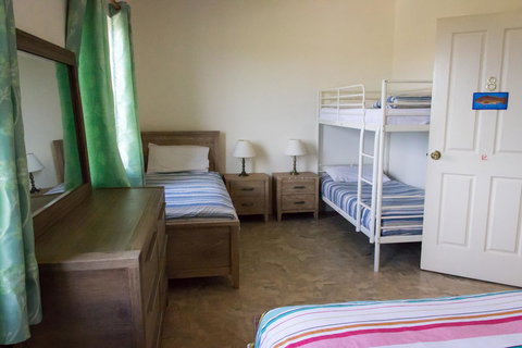 Baywatch Retreat Augusta - Australia Shopping 13