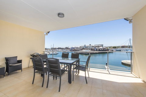 Dolphin Quay Apartments - Accommodation Australia 17