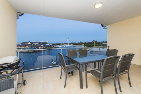 Dolphin Quay Apartments - Accommodation Australia 23