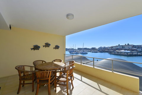 Dolphin Quay Apartments - Accommodation Australia 14