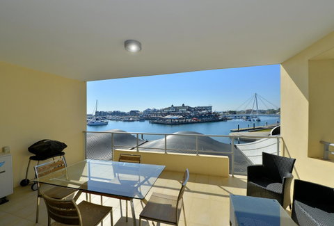 Dolphin Quay Apartments - Accommodation Australia 8