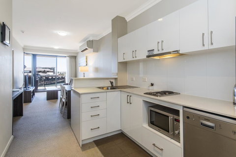 Dolphin Quay Apartments - Accommodation Australia 35