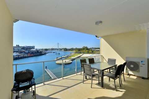 Dolphin Quay Apartments - Accommodation Australia 5