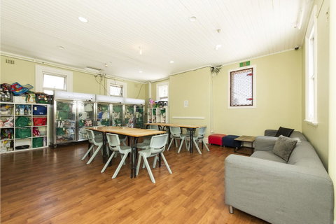 The Old Swan Barracks - Bed n Breakfasts 14