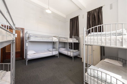 The Old Swan Barracks - Bed n Breakfasts 27