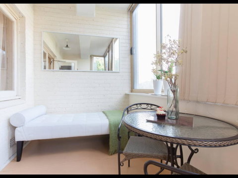 Broadway Apartments - Australia Shopping 35