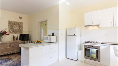 Broadway Apartments - Australia Shopping 19