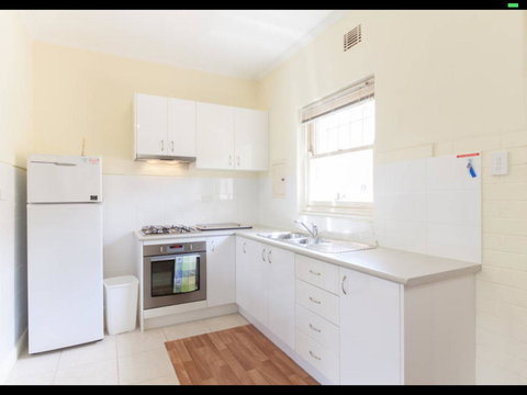 Broadway Apartments - Australia Shopping 32