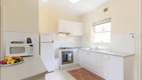 Broadway Apartments - Australia Shopping 21