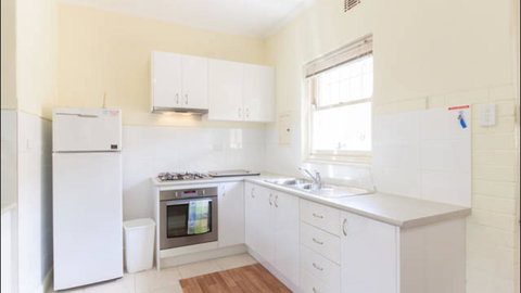 Broadway Apartments - Australia Shopping 20