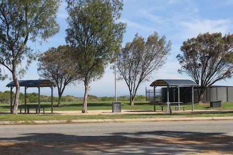Jurien Beachfront Holiday Units - Accommodation Australia 21