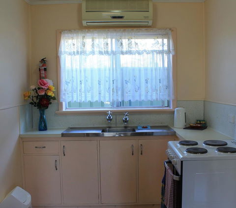 Jurien Beachfront Holiday Units - Accommodation Australia 5