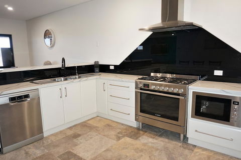 27 Corella Court - Accommodation Australia 4