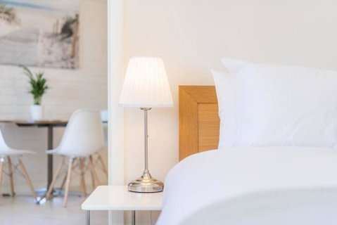 Light Bright, Quality River Views! Free Parking - Bed n Breakfasts 35