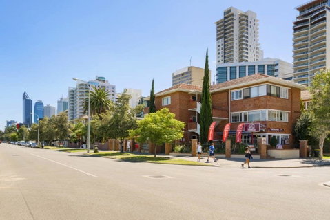 Light Bright, Quality River Views! Free Parking - Bed n Breakfasts 38