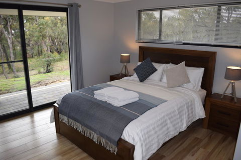 Eagle Bay House - Accommodation Australia 0