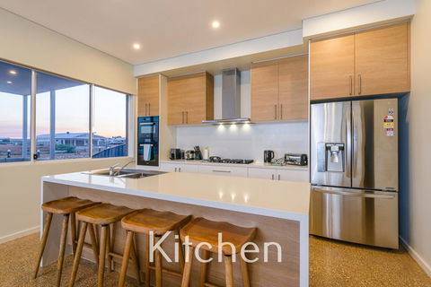 32 Corella Court - Accommodation Australia 4