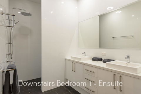 32 Corella Court - Accommodation Australia 8