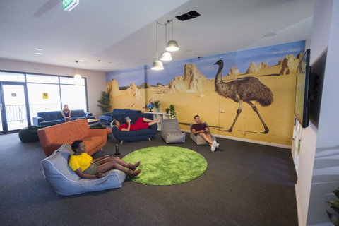 Perth City YHA - Bed n Breakfasts 16