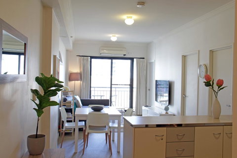 WESTEND CBD PERTH-ULTIMATE LOCATION - Bed n Breakfasts 0