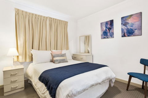 South Perth Executive Apartment - Accommodation Australia 6