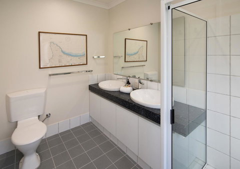 Geographe Cove Resort - Australia Shopping 17