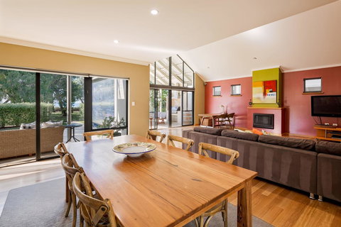 Geographe Cove Resort - Australia Shopping 7