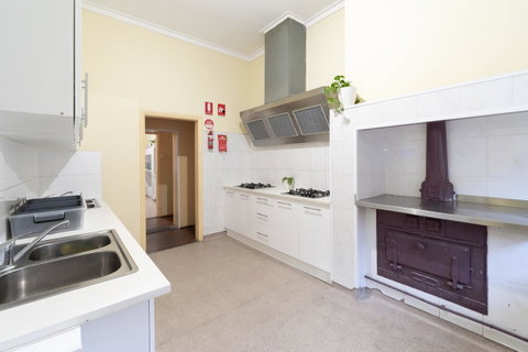 MyOZexp Aberdeen Lodge - Accommodation Australia 5
