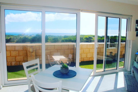 Ocean Reef Vista - Accommodation Australia 4
