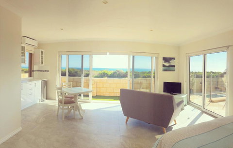 Ocean Reef Vista - Accommodation Australia 9