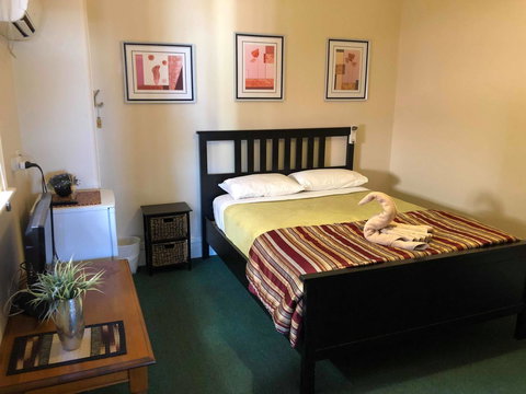 Junction Hotel Moora - Local Tourism 5