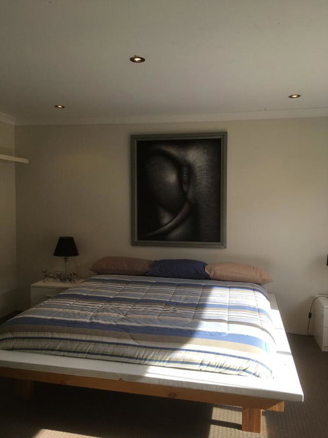 Shiraz Heights - Bed n Breakfasts 1