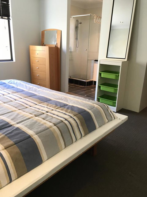 Shiraz Heights - Bed n Breakfasts 28