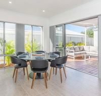 Karrinyup Waters Luxury House Rental - Australia Shopping