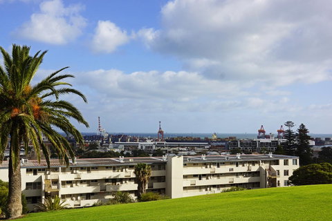 Studio 302 With Ocean Views - Accommodation Australia 25