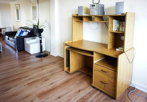 Studio 302 With Ocean Views - Accommodation Australia 5