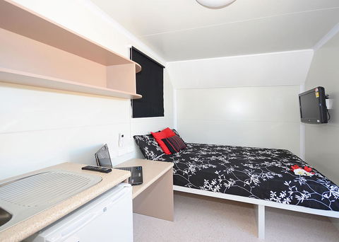 Meekatharra Accommodation Centre - Australia Shopping 2