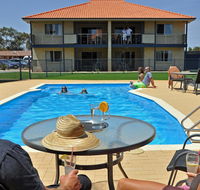 Pinnacles Edge Resort - Australia Shopping