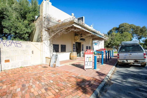 Fremantle Coastal Stay - 1 Bedroom Central Apartment - Accommodation Australia 12
