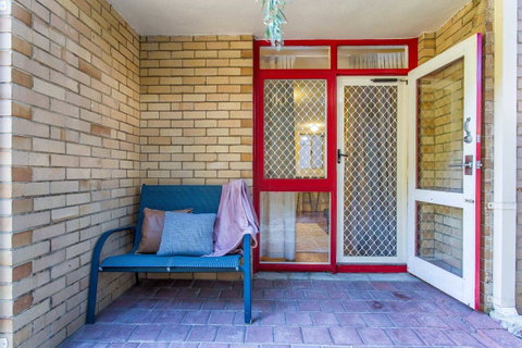 Fremantle Coastal Stay - 1 Bedroom Central Apartment - Accommodation Australia 10