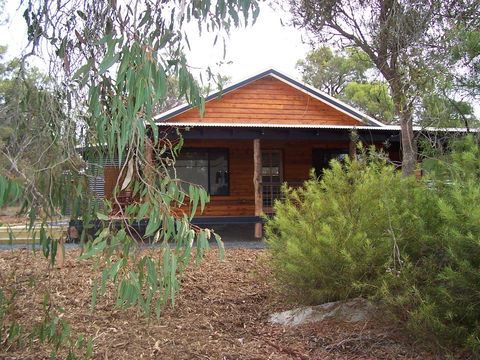 SilverSprings Spa Retreat Pet Friendly Cottages And Glampings - Accommodation Australia 13
