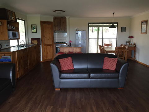 SilverSprings Spa Retreat Pet Friendly Cottages And Glampings - Accommodation Australia 27