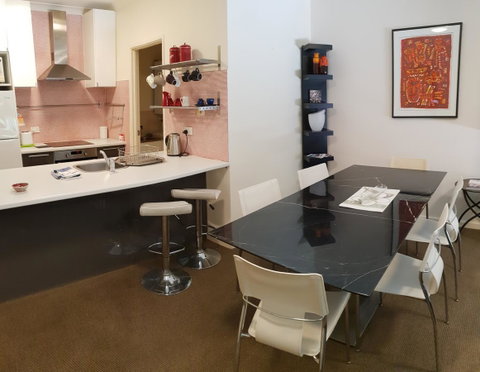 Superb 2 BR East Perth Apartment Location Comfort Space 1 - Accommodation Australia 2