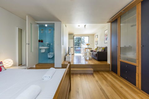Cottesloe Tree Top Studio - Executive Escapes - Accommodation Australia 3