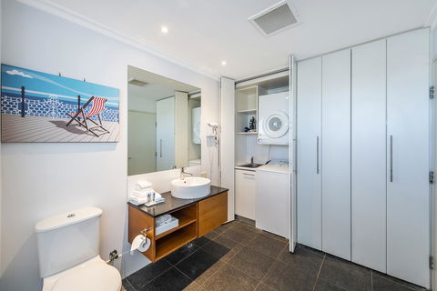 A 406 FANTASTIC OCEAN BEACH And MARINA VIEW APT - MANDURAH - Local Tourism 15