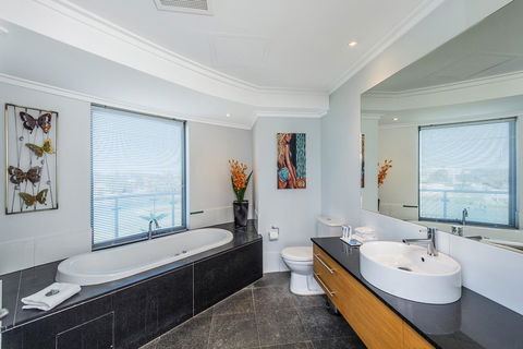 A 406 FANTASTIC OCEAN BEACH And MARINA VIEW APT - MANDURAH - Local Tourism 14