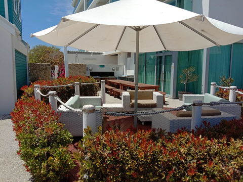 A 406 FANTASTIC OCEAN BEACH And MARINA VIEW APT - MANDURAH - Local Tourism 8