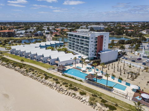 A 406 FANTASTIC OCEAN BEACH And MARINA VIEW APT - MANDURAH - Local Tourism 7