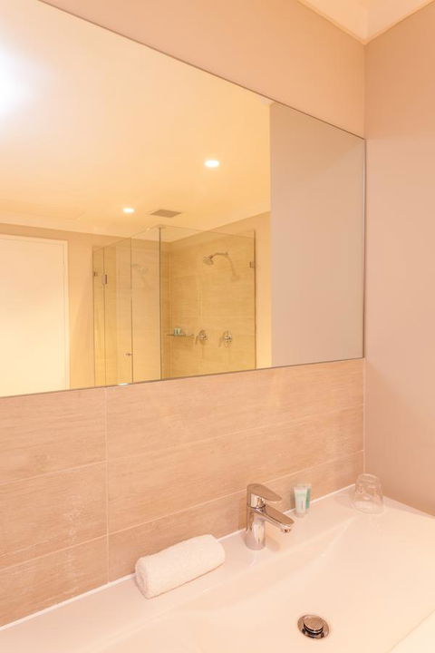 The Marina Hotel - Mindarie - Accommodation Australia 13