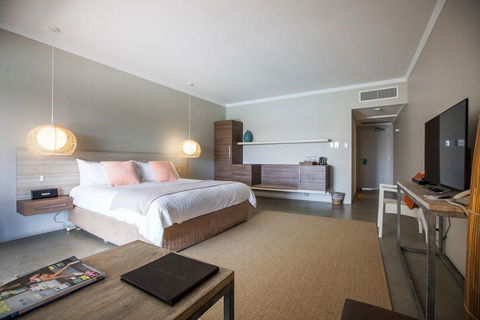 The Marina Hotel - Mindarie - Accommodation Australia 4